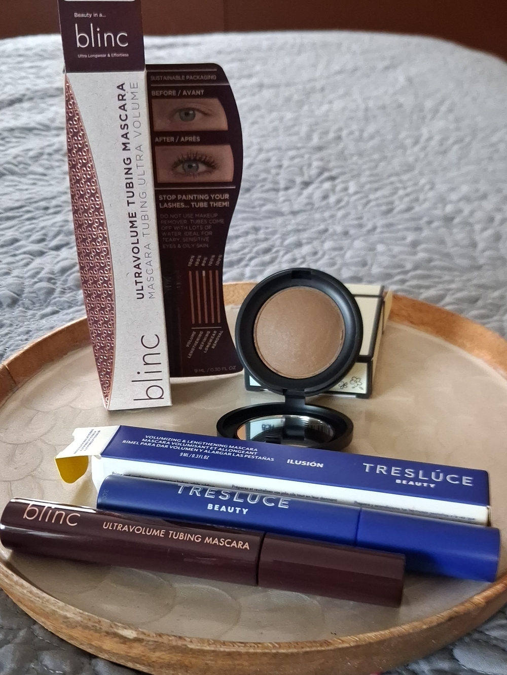 Makeup Bundle - Picture 4 of 5